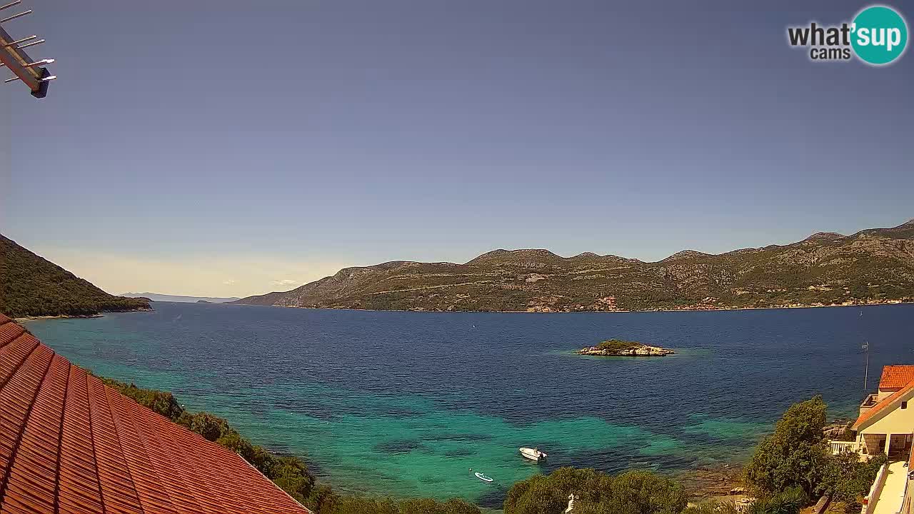 Korčula spletna kamera v živo – Tri Žala pogled na Pelješac