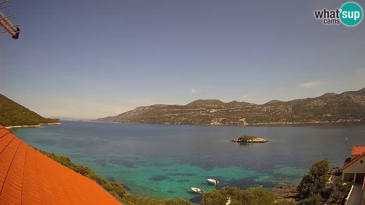 Korčula spletna kamera v živo – Tri Žala pogled na Pelješac