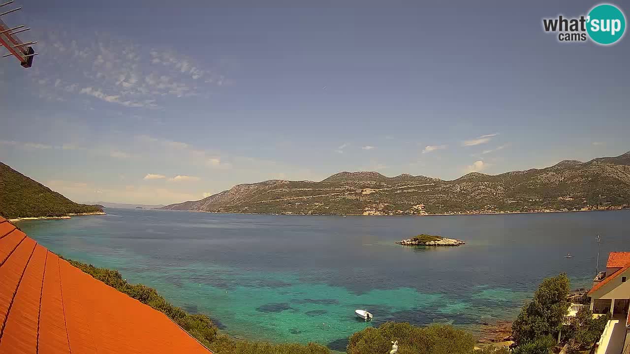 Korčula spletna kamera v živo – Tri Žala pogled na Pelješac