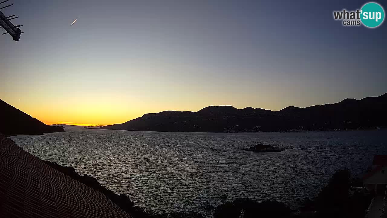 Live Korčula webcam – Tri Žala