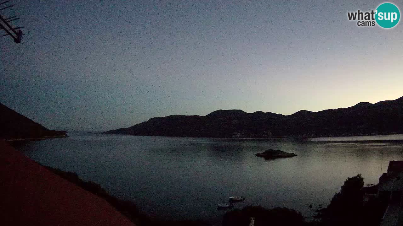 Korčula live webcam – Tri Žala panorama verso Pelješac