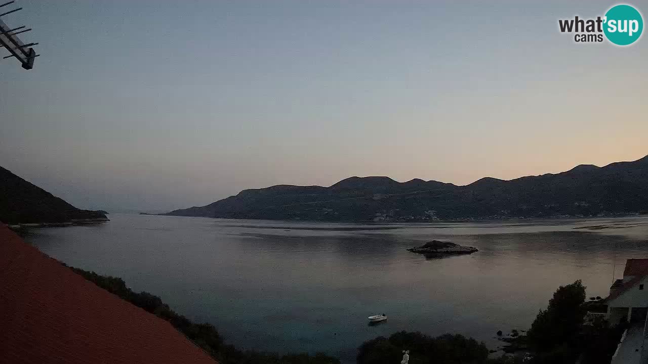 Korčula live webcam – Tri Žala panorama verso Pelješac