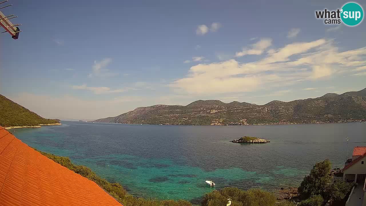 Korčula spletna kamera v živo – Tri Žala pogled na Pelješac