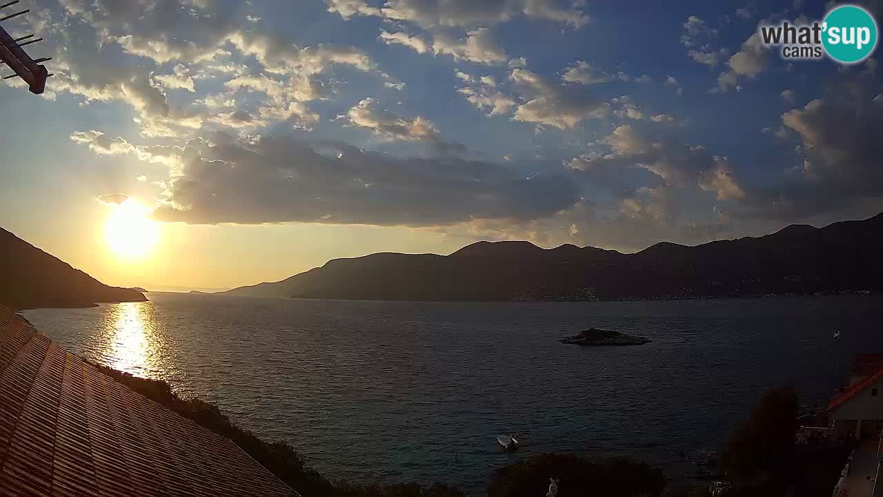 Live Korčula webcam – Tri Žala