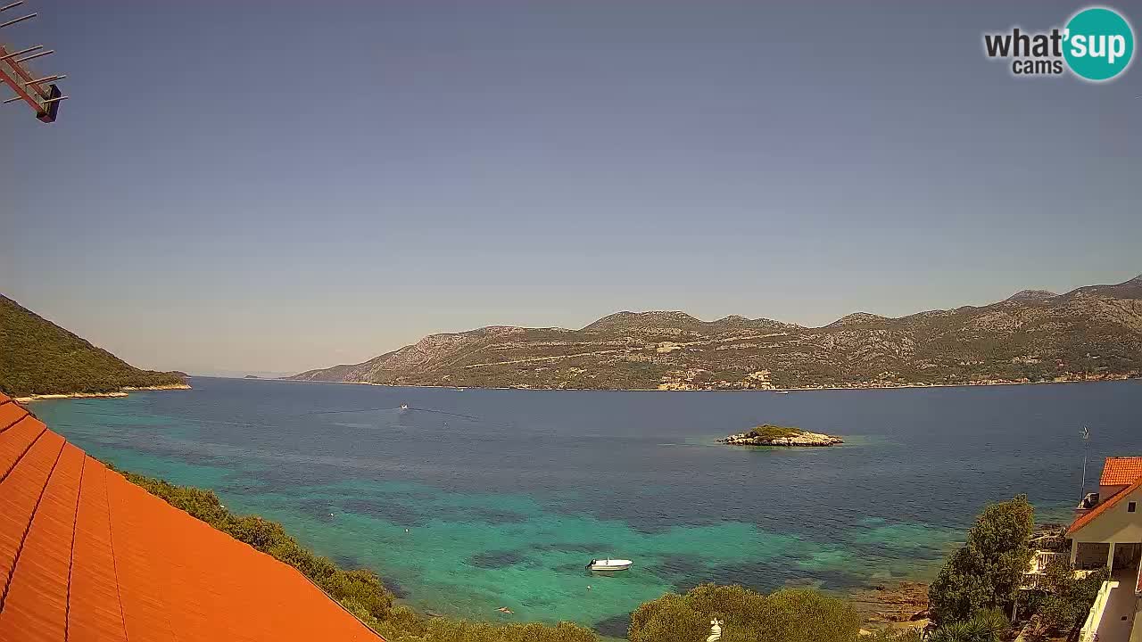 Korčula spletna kamera v živo – Tri Žala pogled na Pelješac