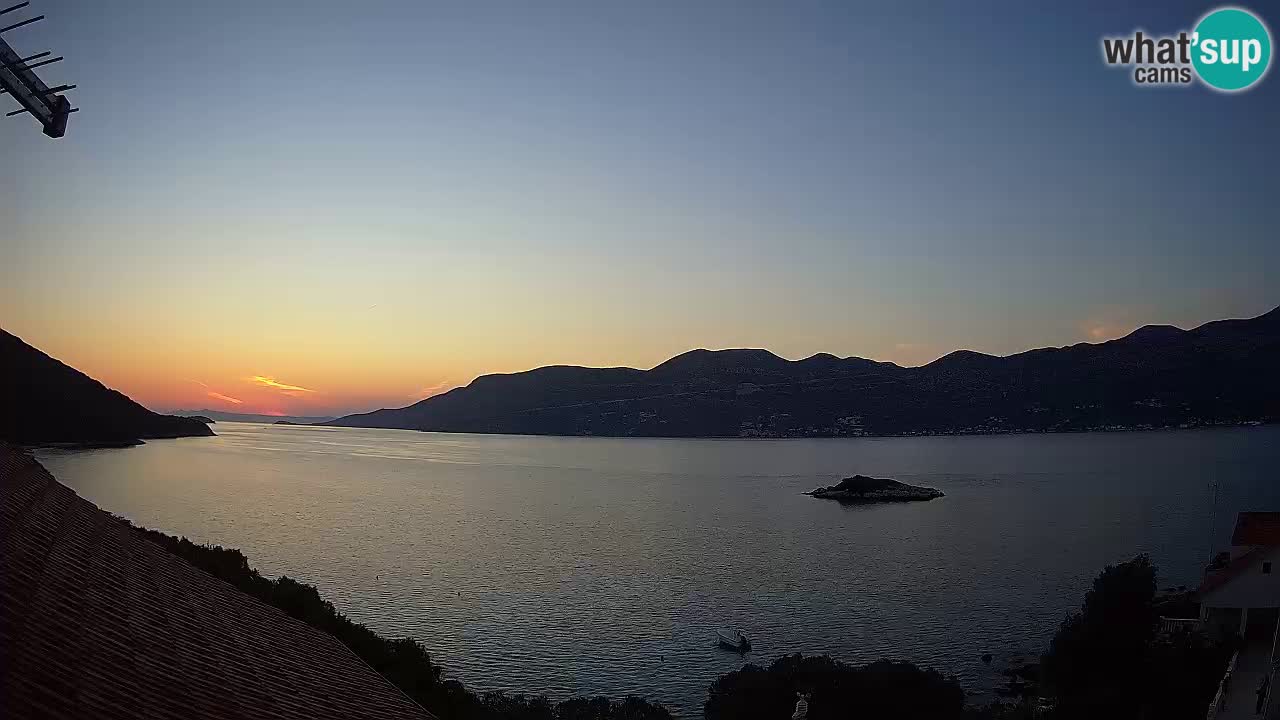 Live Korčula webcam – Tri Žala