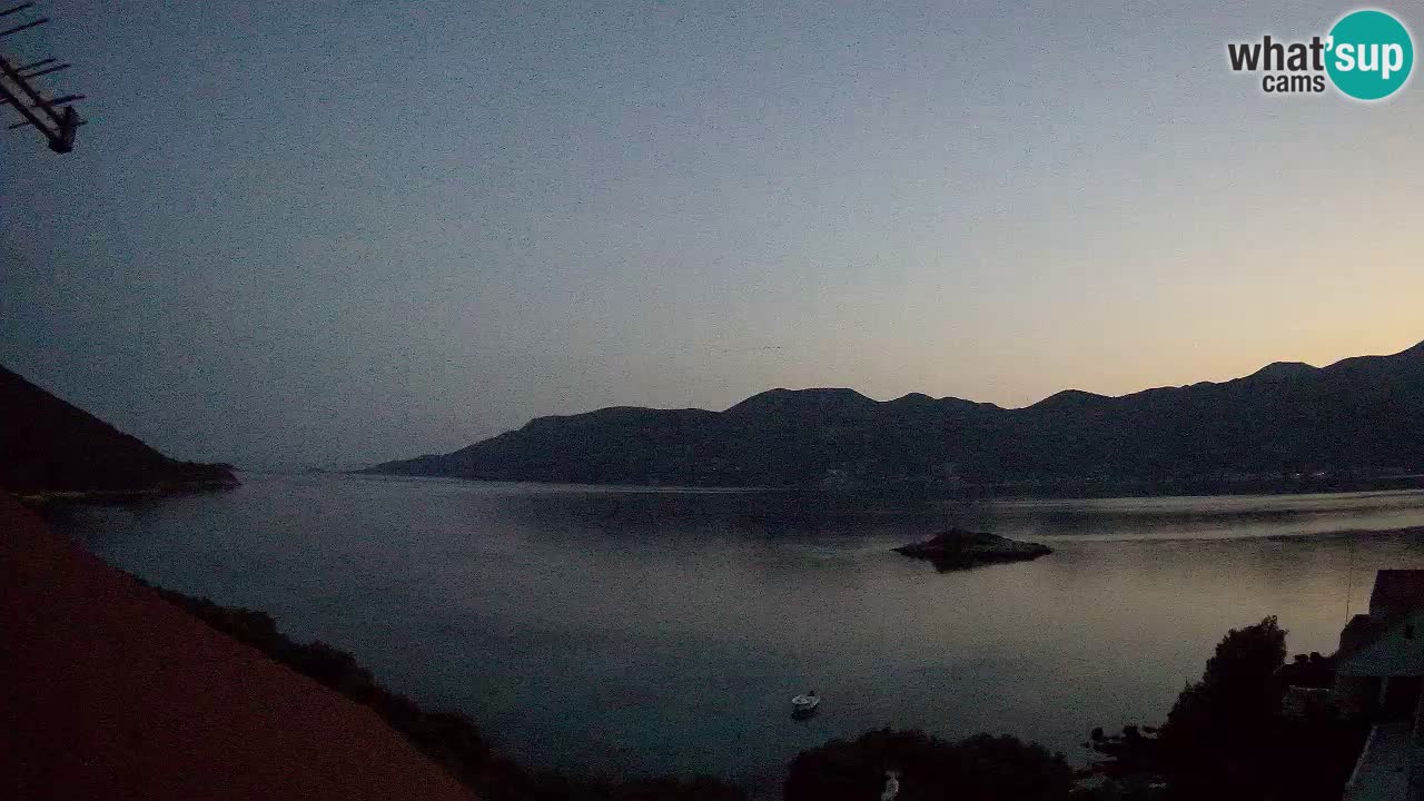 Korčula live webcam – Tri Žala panorama verso Pelješac