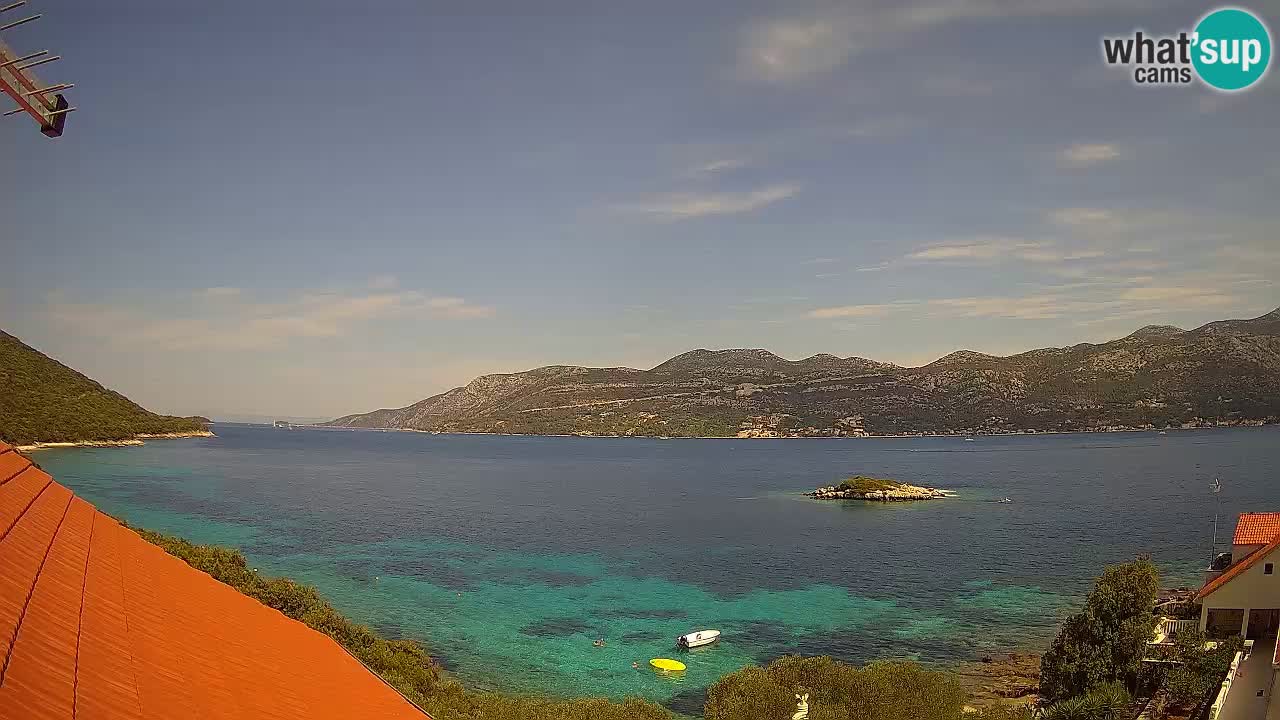 Korčula spletna kamera v živo – Tri Žala pogled na Pelješac