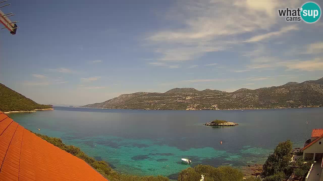 Korčula spletna kamera v živo – Tri Žala pogled na Pelješac
