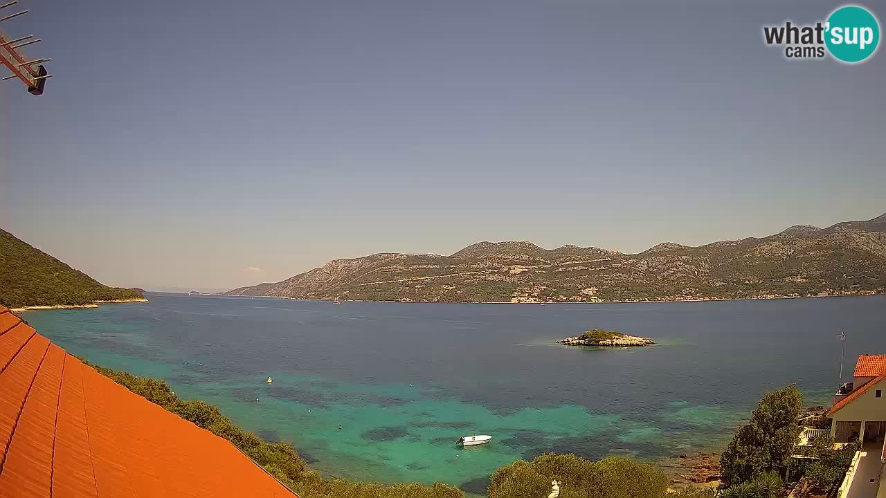 Korčula spletna kamera v živo – Tri Žala pogled na Pelješac