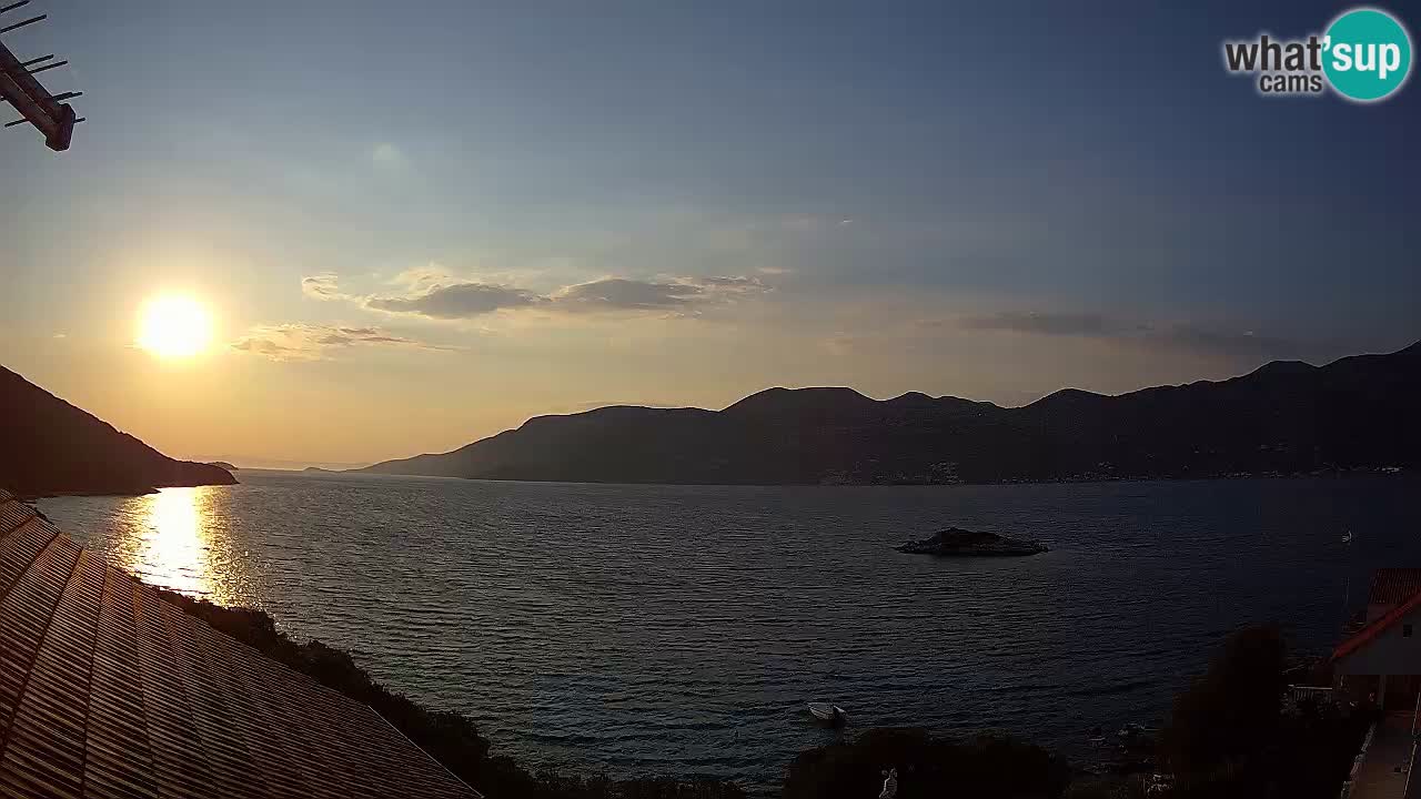 Korčula live webcam – Tri Žala panorama verso Pelješac