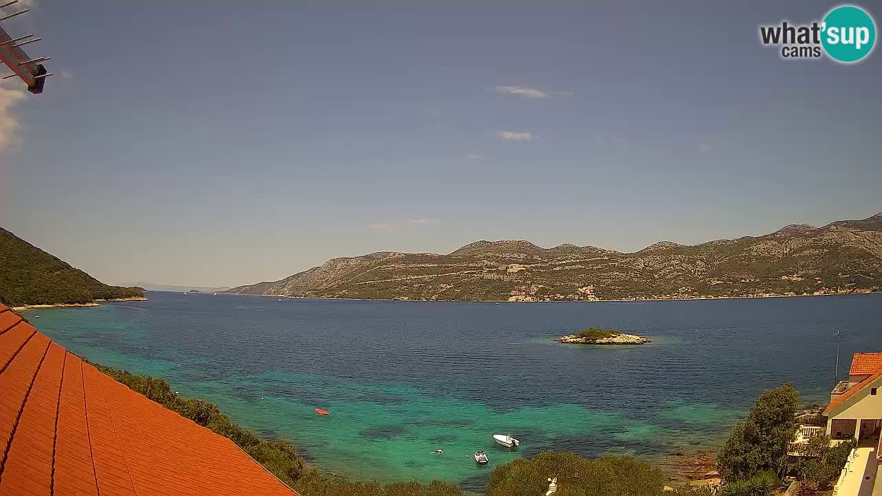 Korčula spletna kamera v živo – Tri Žala pogled na Pelješac