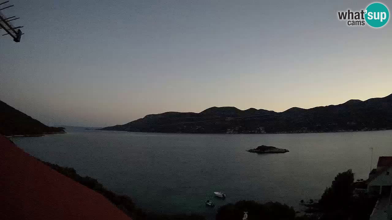 Live Korčula webcam – Tri Žala