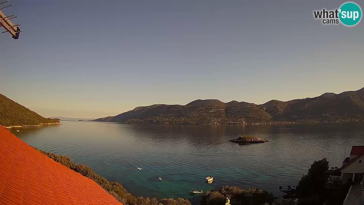 Live Korčula webcam – Tri Žala