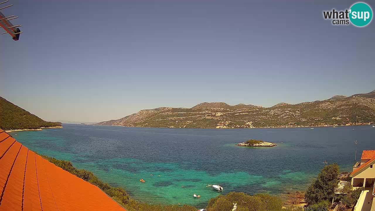 Korčula spletna kamera v živo – Tri Žala pogled na Pelješac
