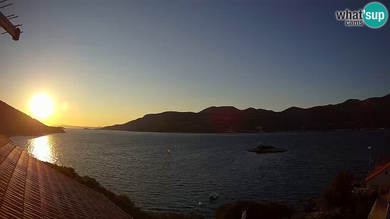 Live Korčula webcam – Tri Žala
