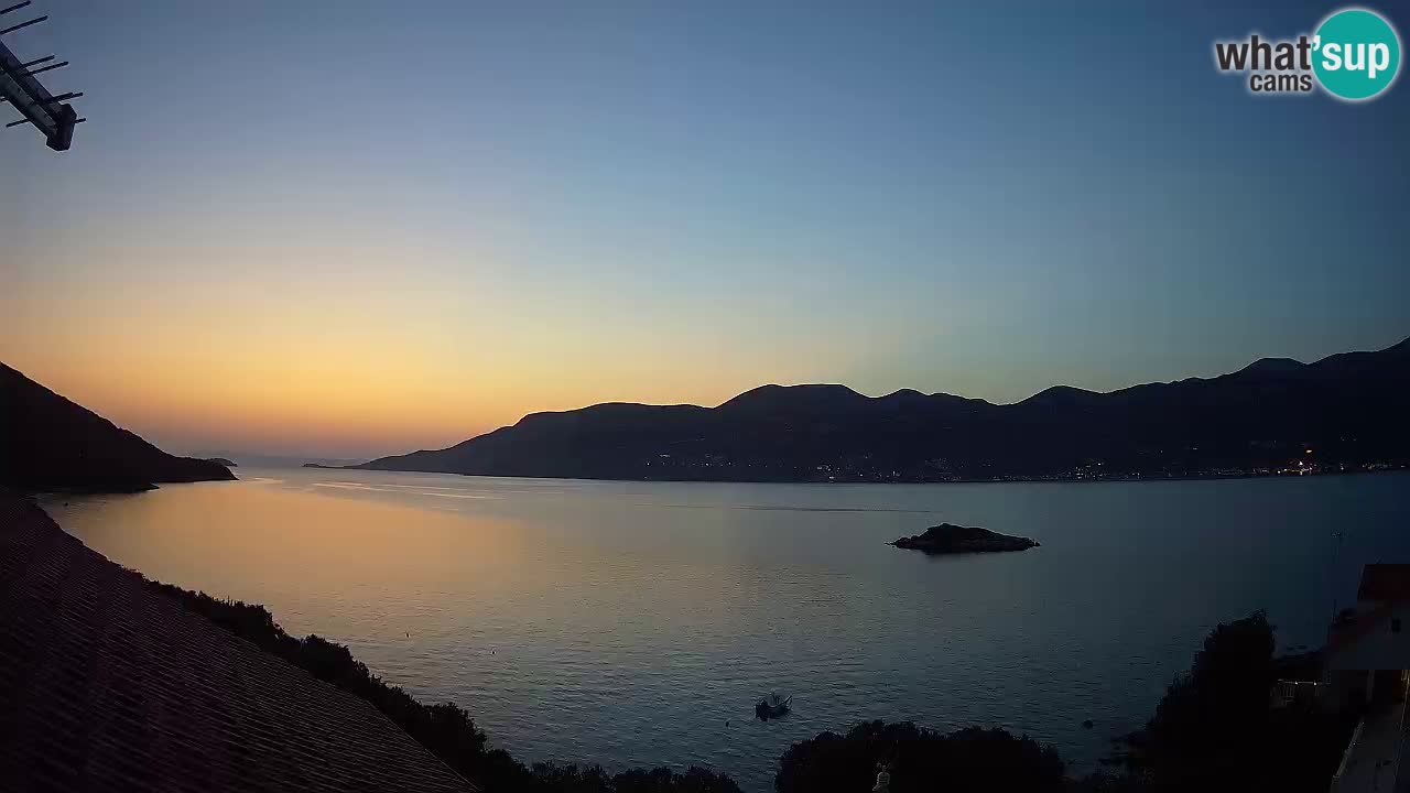 Live Korčula webcam – Tri Žala