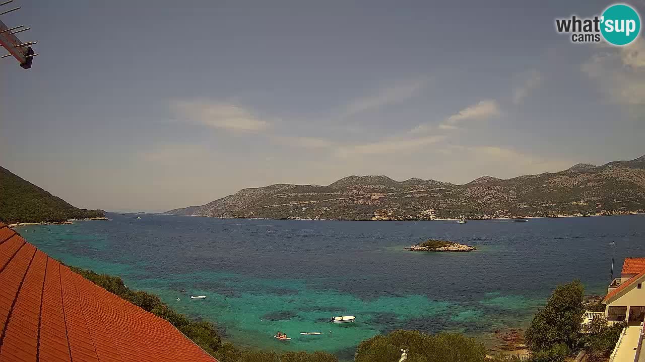 Korčula spletna kamera v živo – Tri Žala pogled na Pelješac