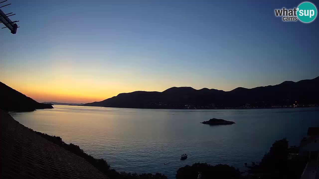 Korčula live webcam – Tri Žala panorama verso Pelješac
