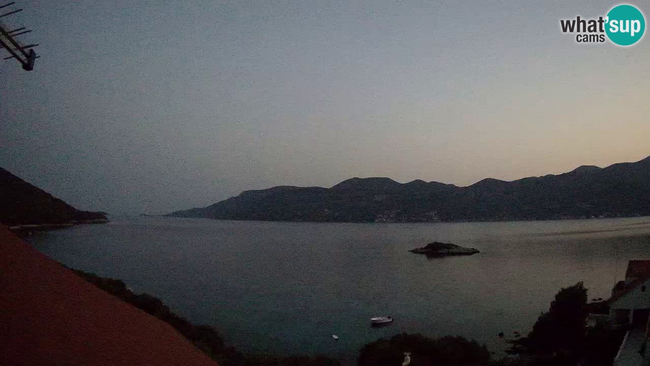 Live Korčula webcam – Tri Žala