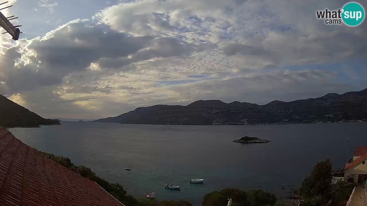 Live Korčula webcam – Tri Žala