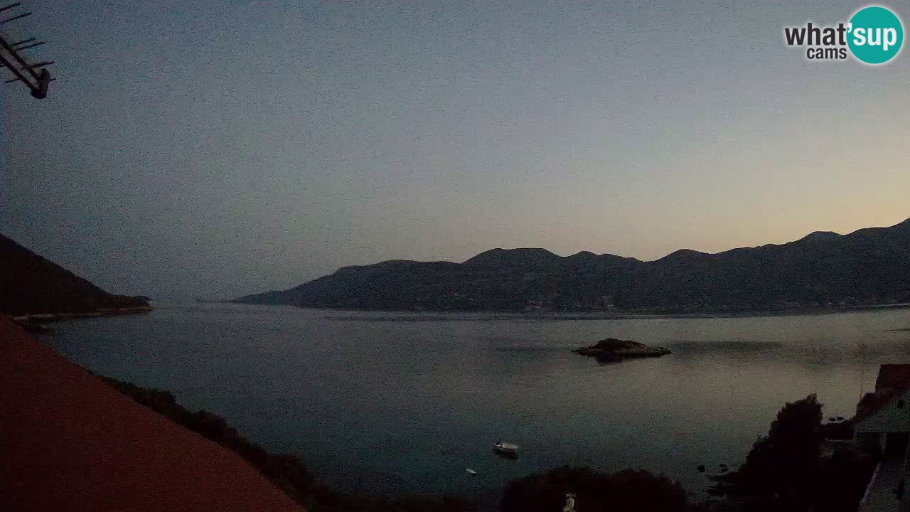 Korčula live webcam – Tri Žala panorama verso Pelješac