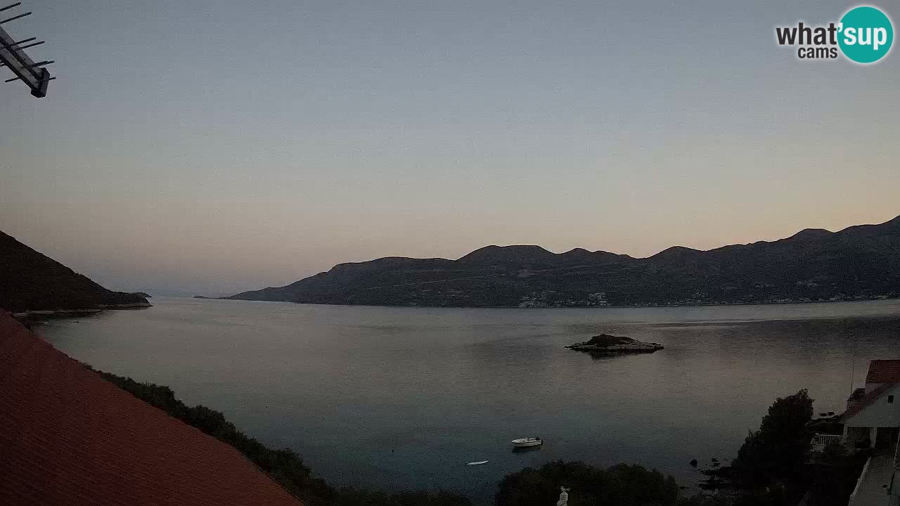 Live Korčula webcam – Tri Žala