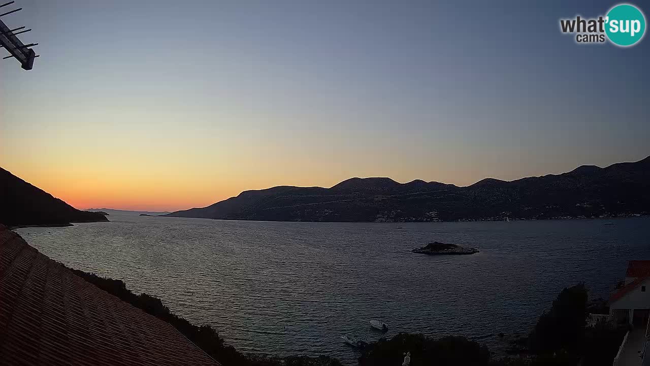 Live Korčula webcam – Tri Žala