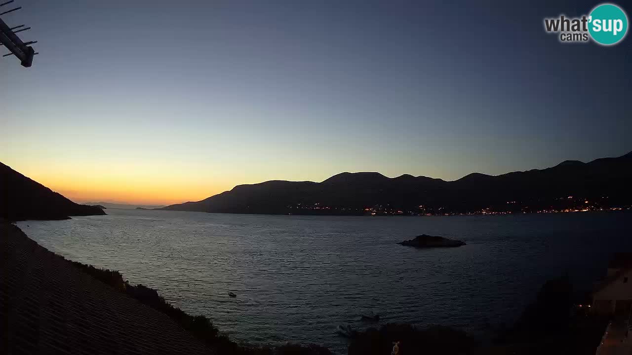 Live Korčula webcam – Tri Žala