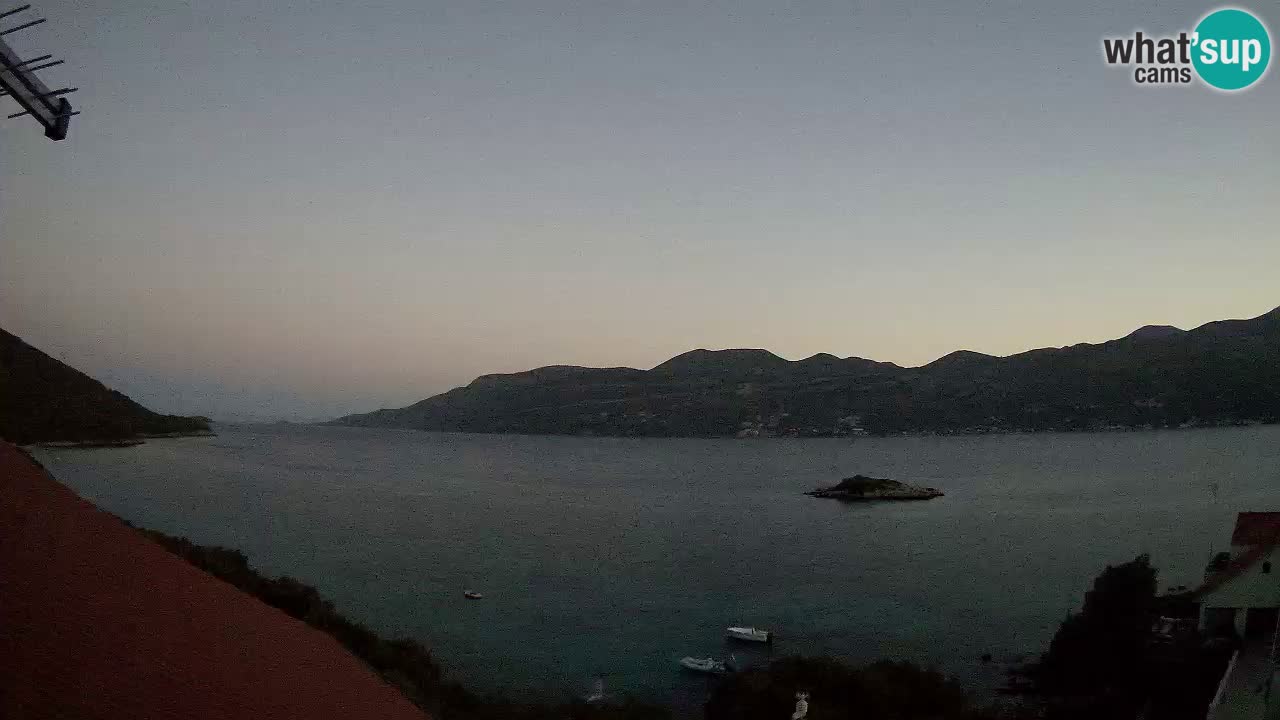 Live Korčula webcam – Tri Žala