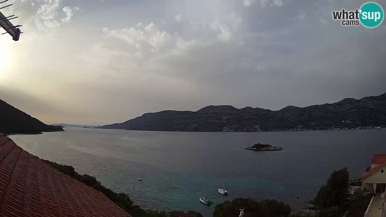 Korčula live webcam – Tri Žala panorama verso Pelješac