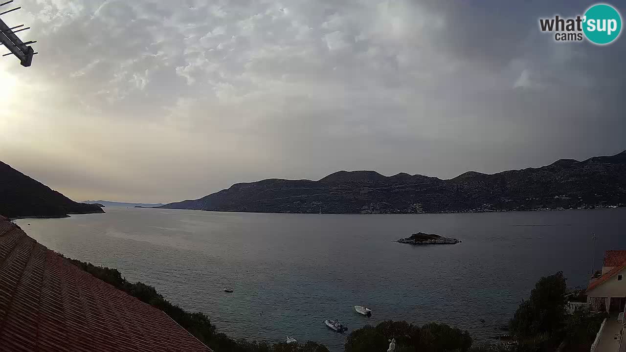 Korčula live webcam – Tri Žala panorama verso Pelješac