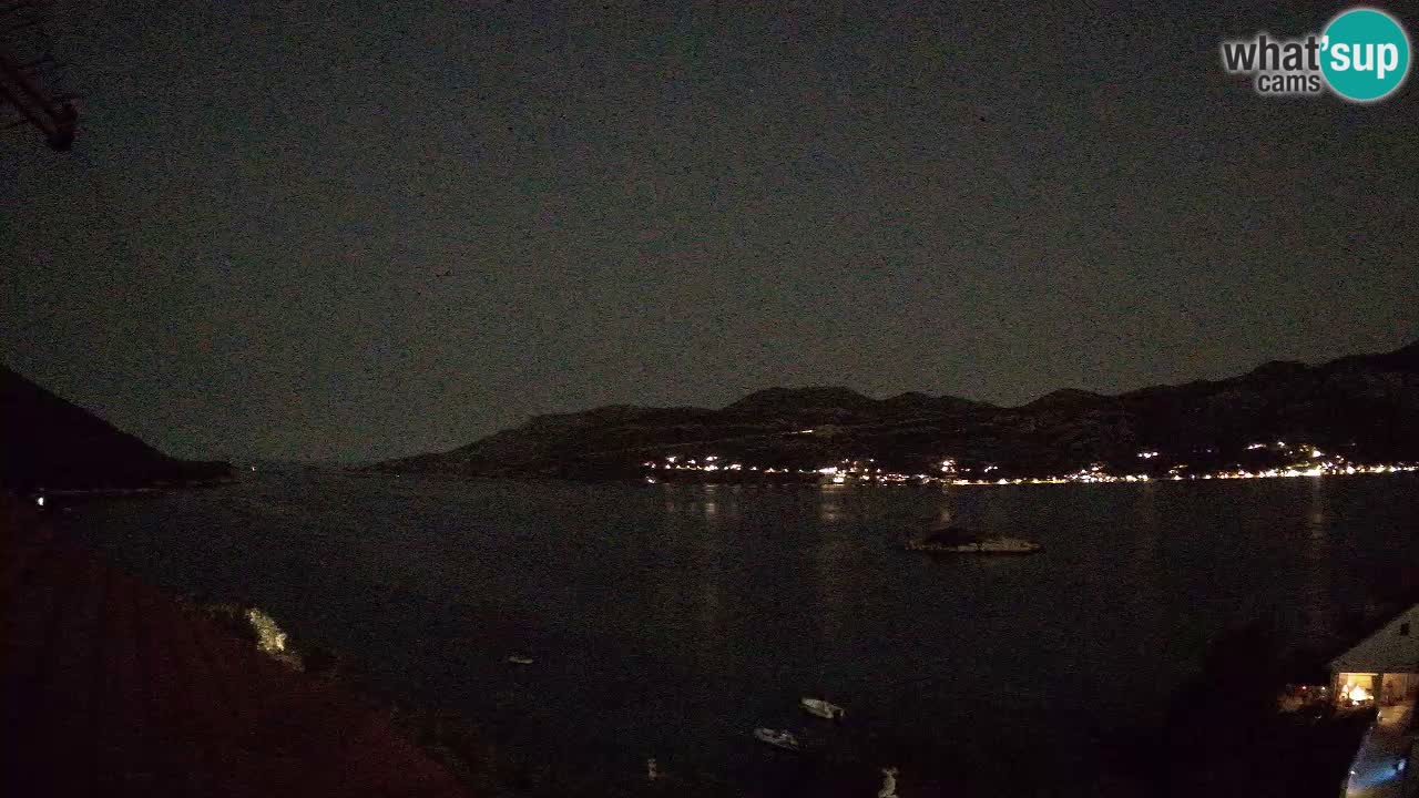 Korčula spletna kamera v živo – Tri Žala pogled na Pelješac