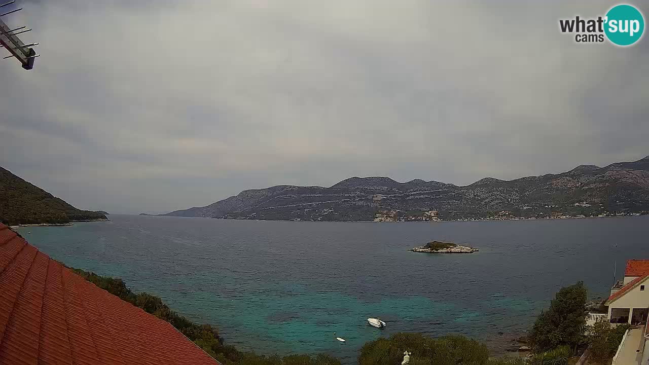 Korčula spletna kamera v živo – Tri Žala pogled na Pelješac