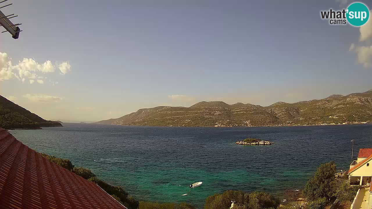 Korčula spletna kamera v živo – Tri Žala pogled na Pelješac