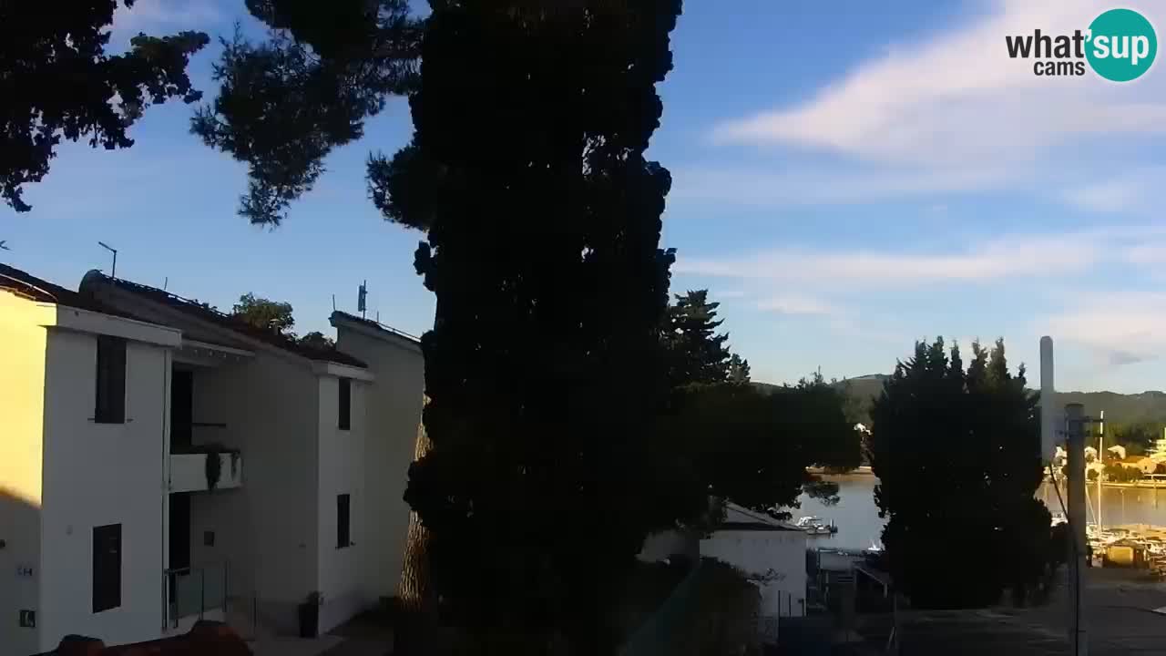 Lumbarda resort Spletna kamera Korčula