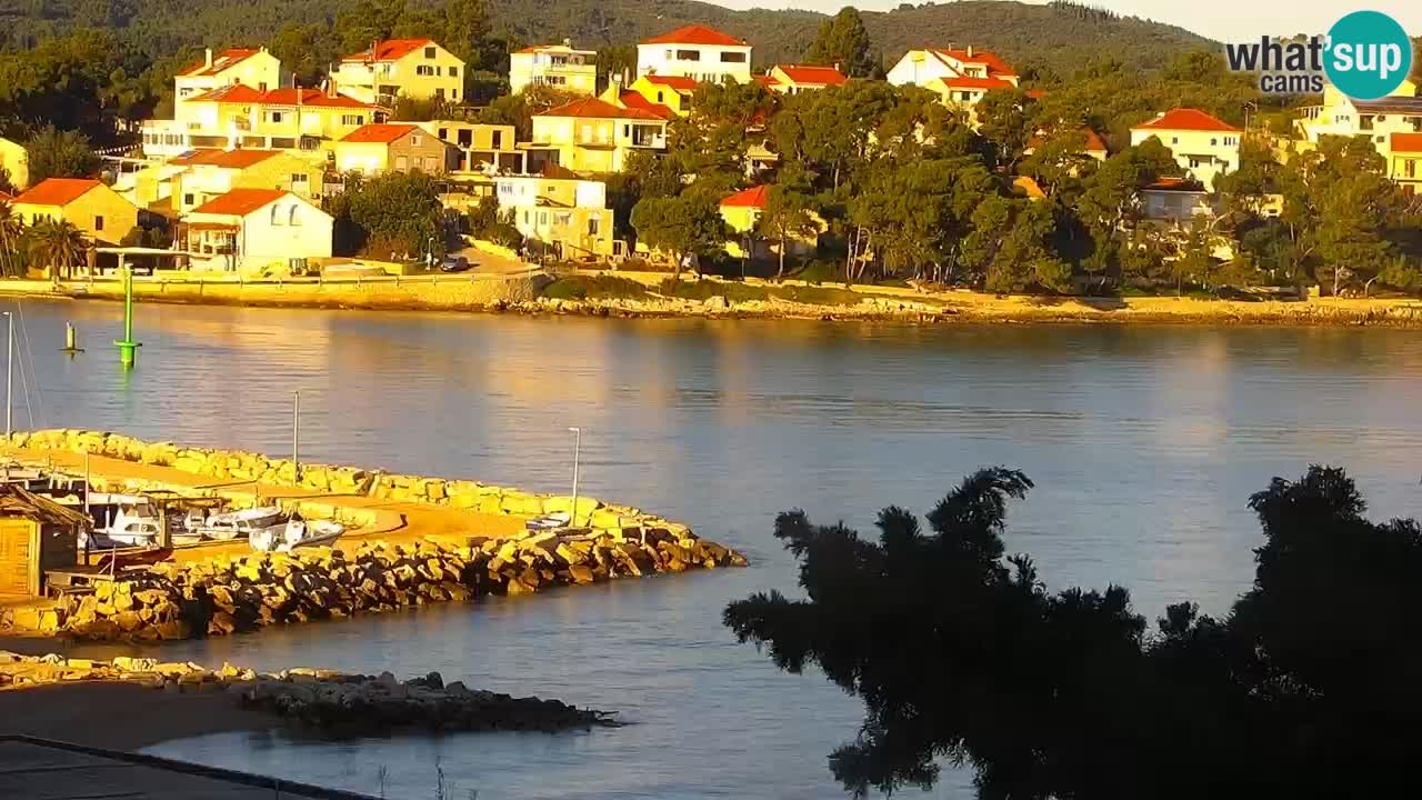 Lumbarda Resort live cam Curzola