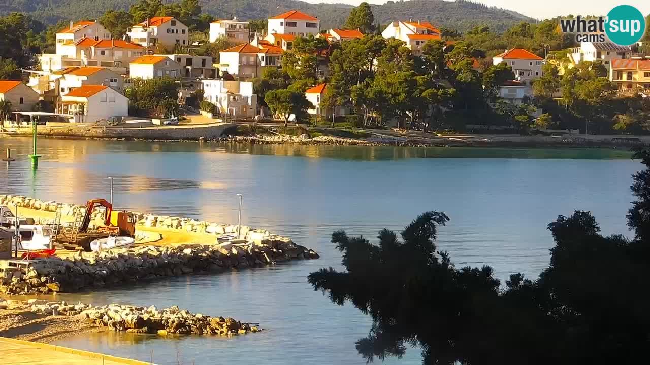 Lumbarda resort Spletna kamera Korčula