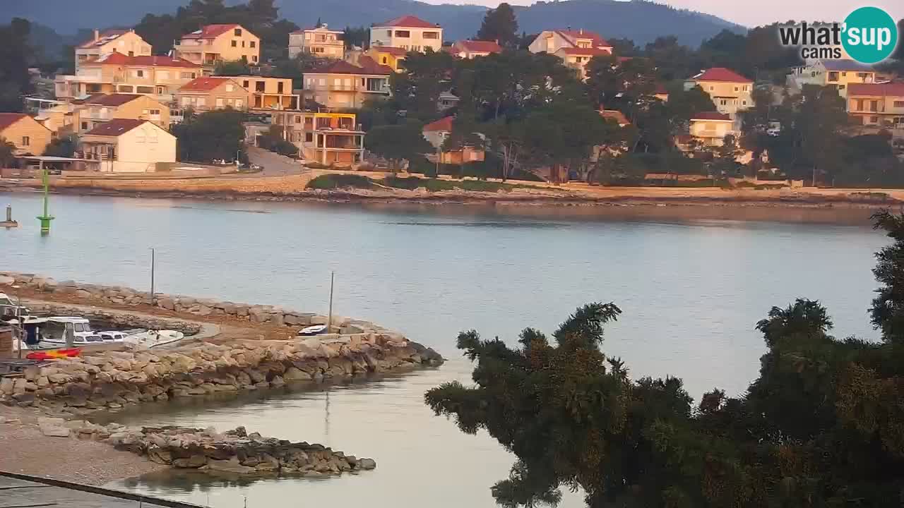 Lumbarda resort Spletna kamera Korčula