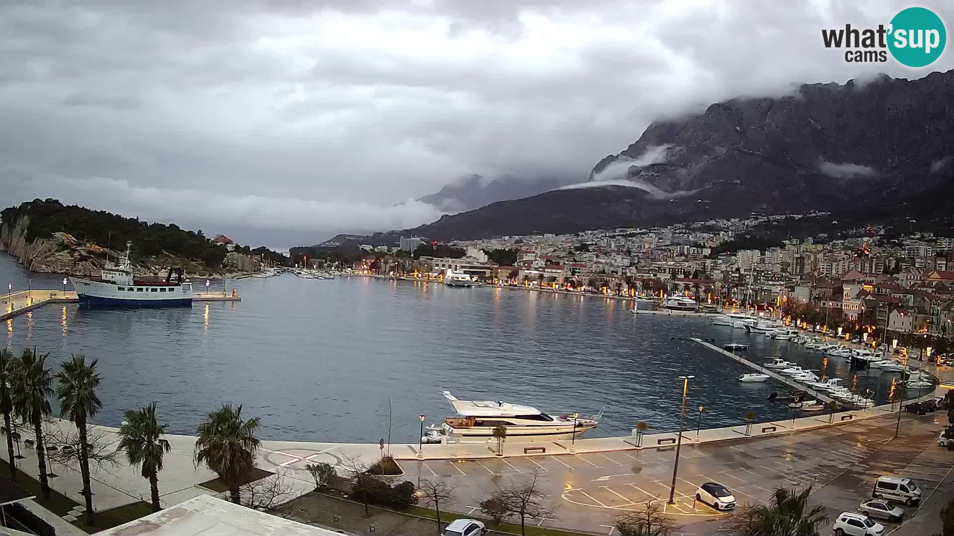 Webcam Makarska promenade de bord de mer