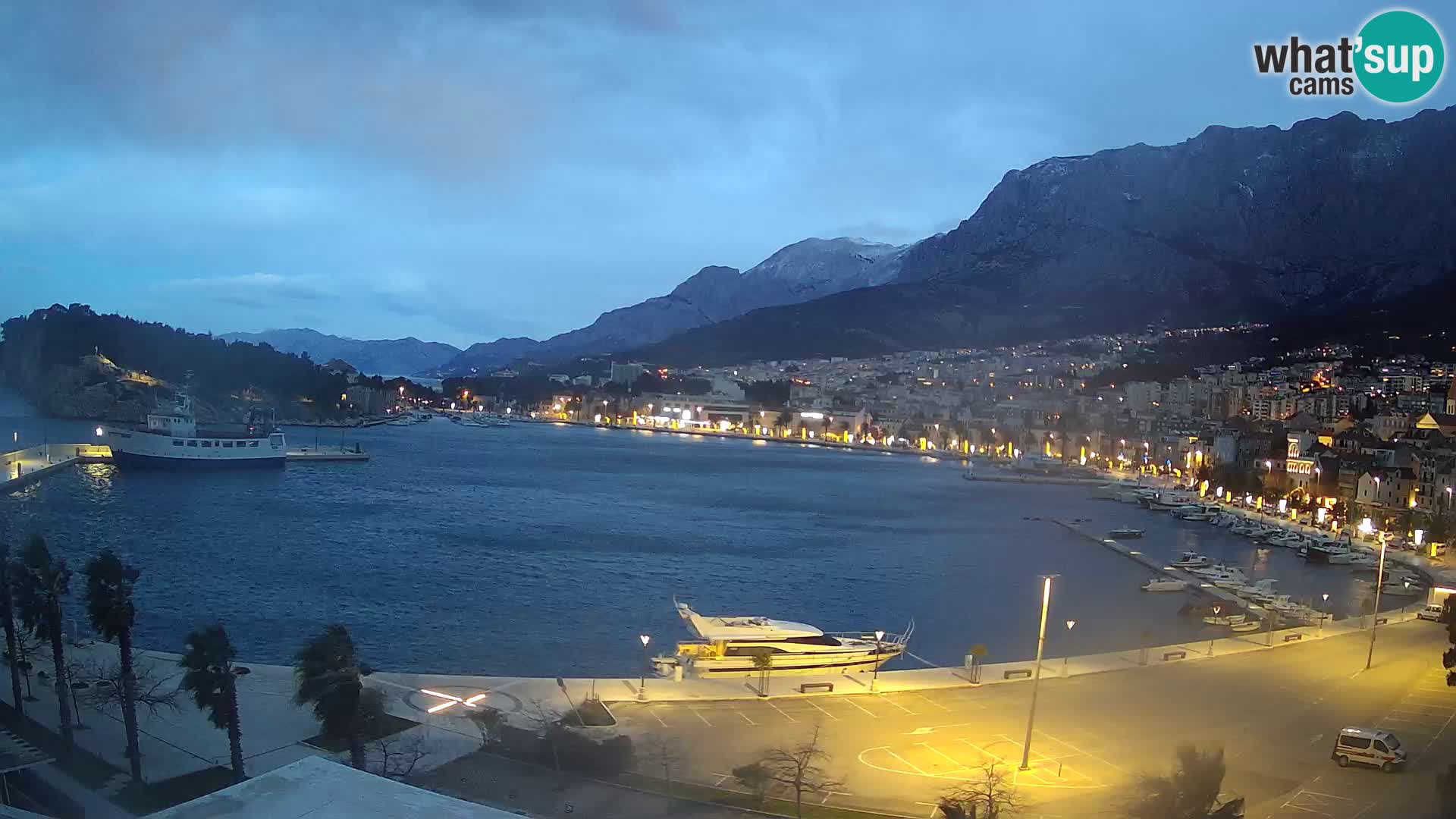 Webcam Makarska promenade de bord de mer