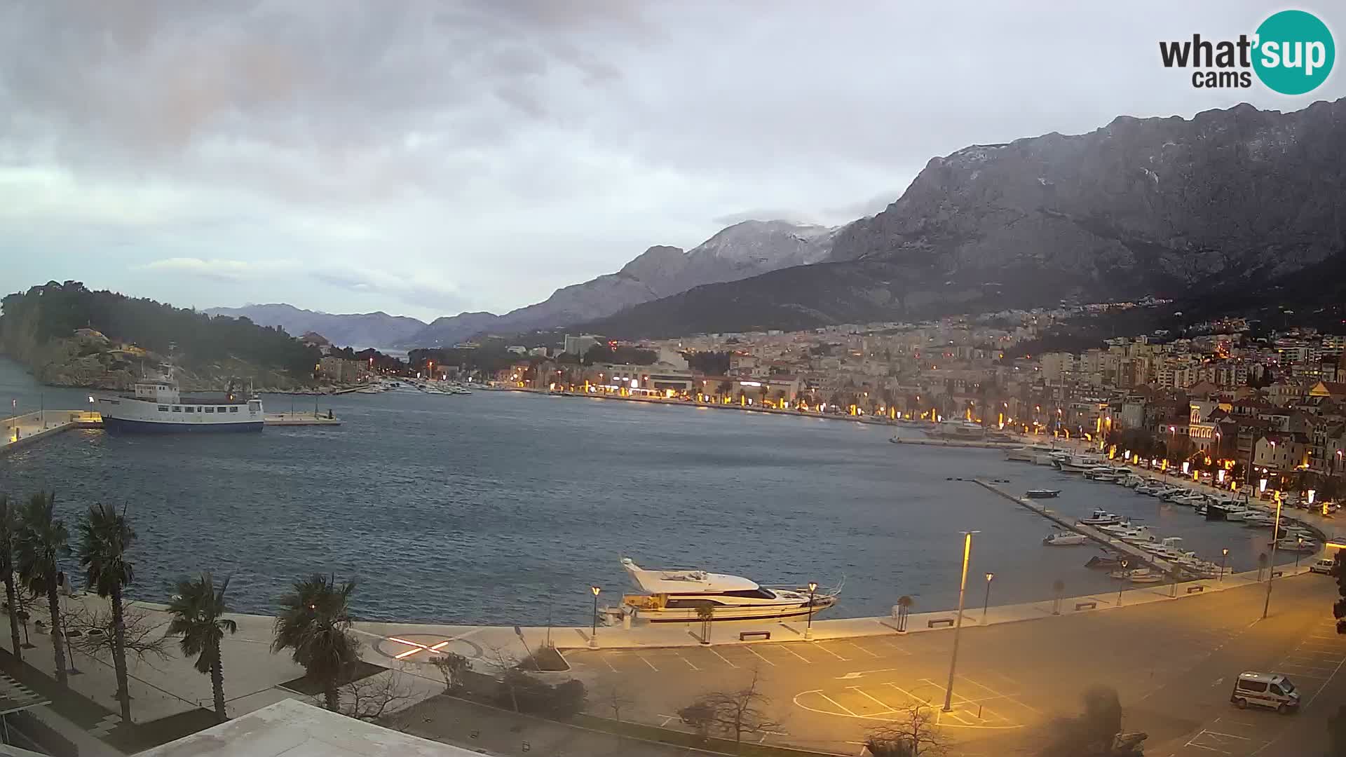 Webcam Makarska promenade de bord de mer