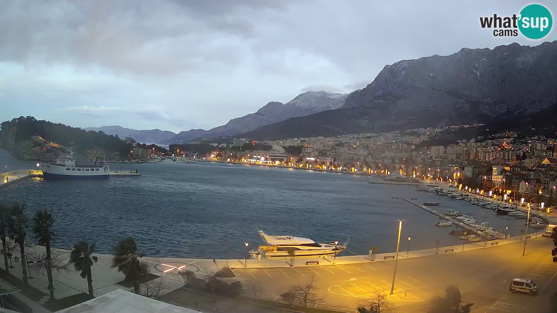 Webcam Makarska promenade de bord de mer