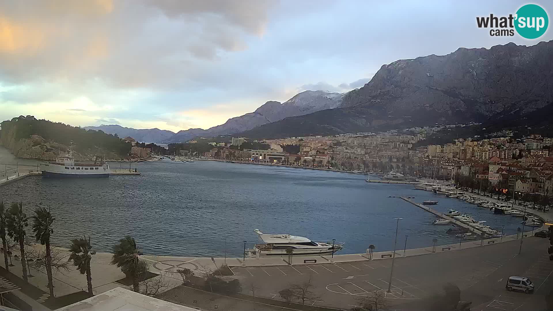 Webcam Makarska promenade de bord de mer