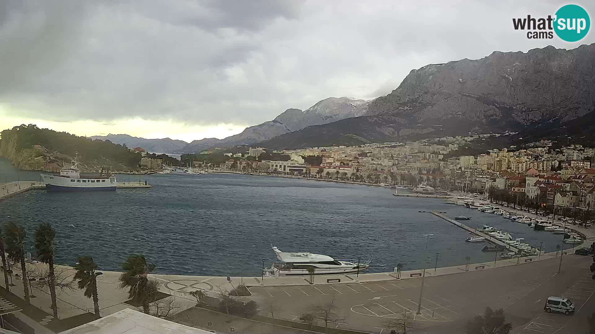 Webcam Makarska promenade de bord de mer