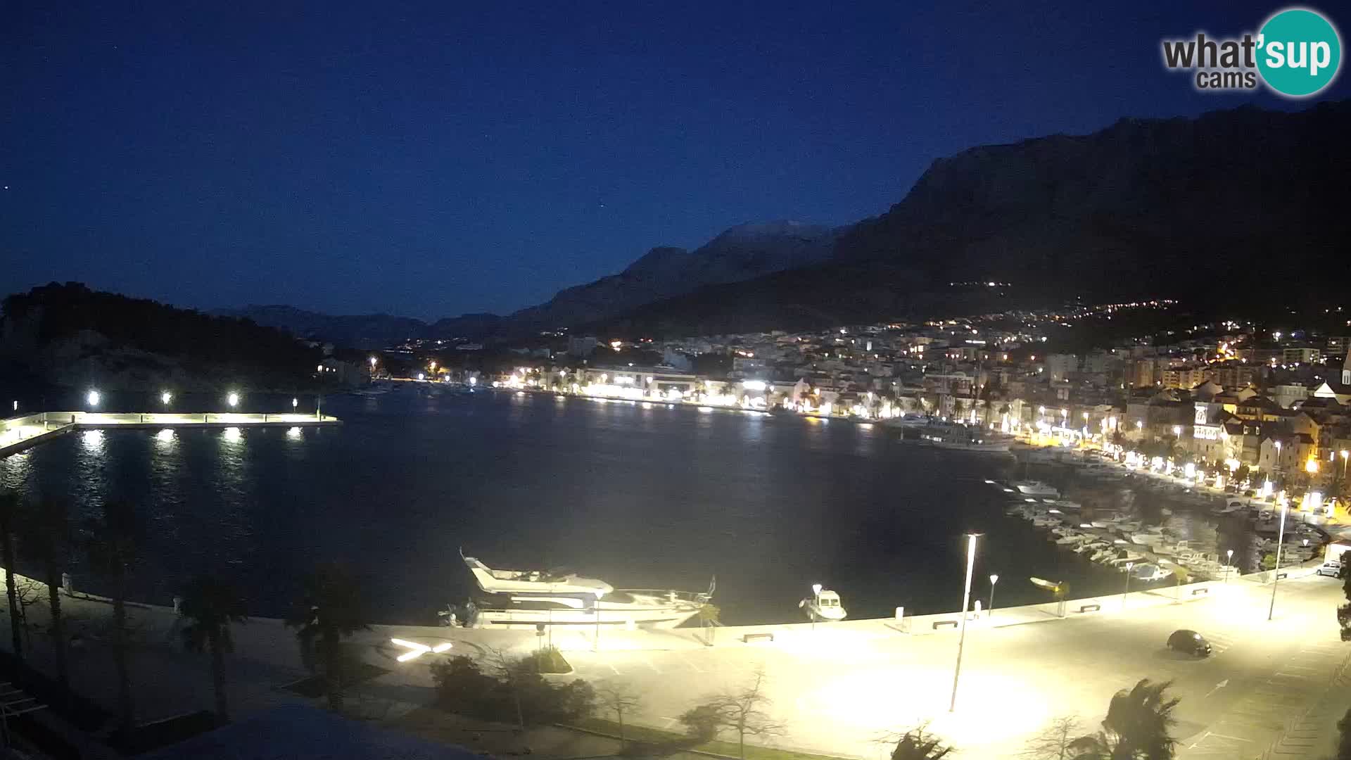 Webcam Makarska promenade de bord de mer