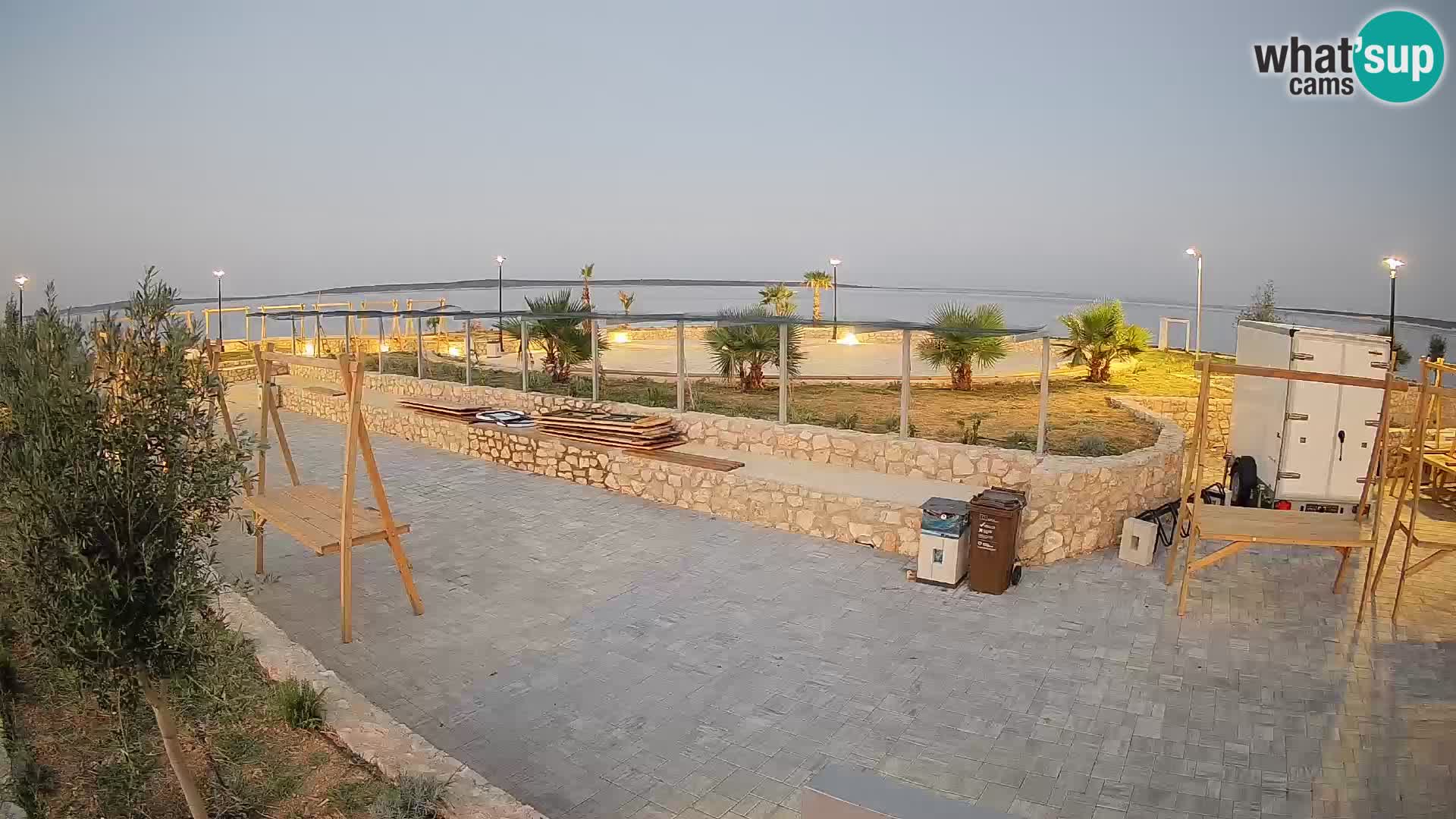 Mandre Summer Stage Webcam – Velika điga | Pag Island