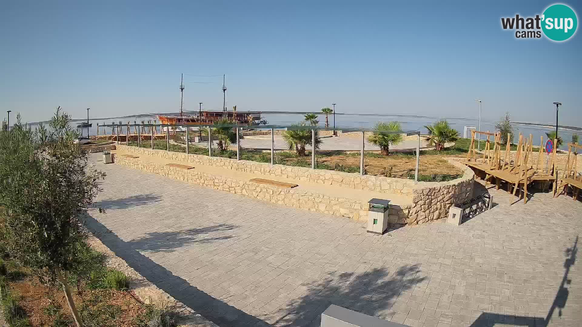 Web kamera Mandre – Ljetna pozornica Velika điga | Otok Pag