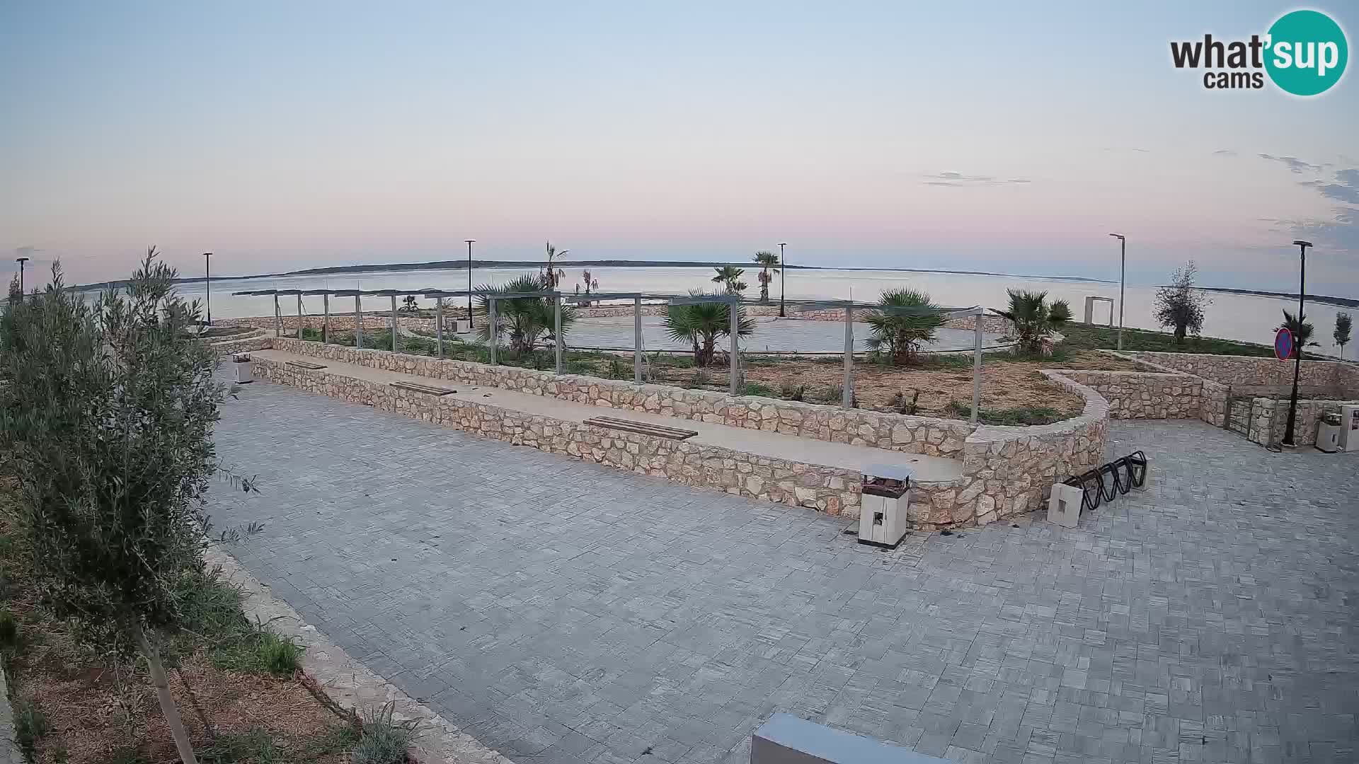 Web kamera Mandre – Ljetna pozornica Velika điga | Otok Pag