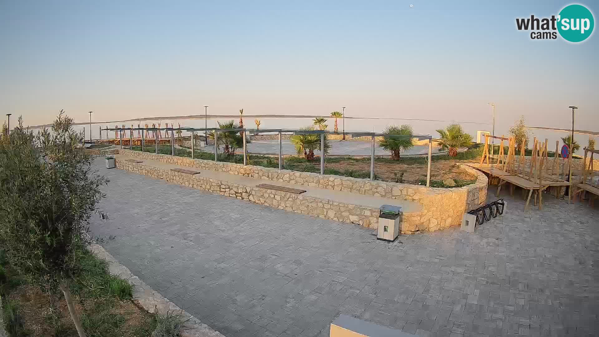 Mandre Summer Stage Webcam – Velika điga | Pag Island